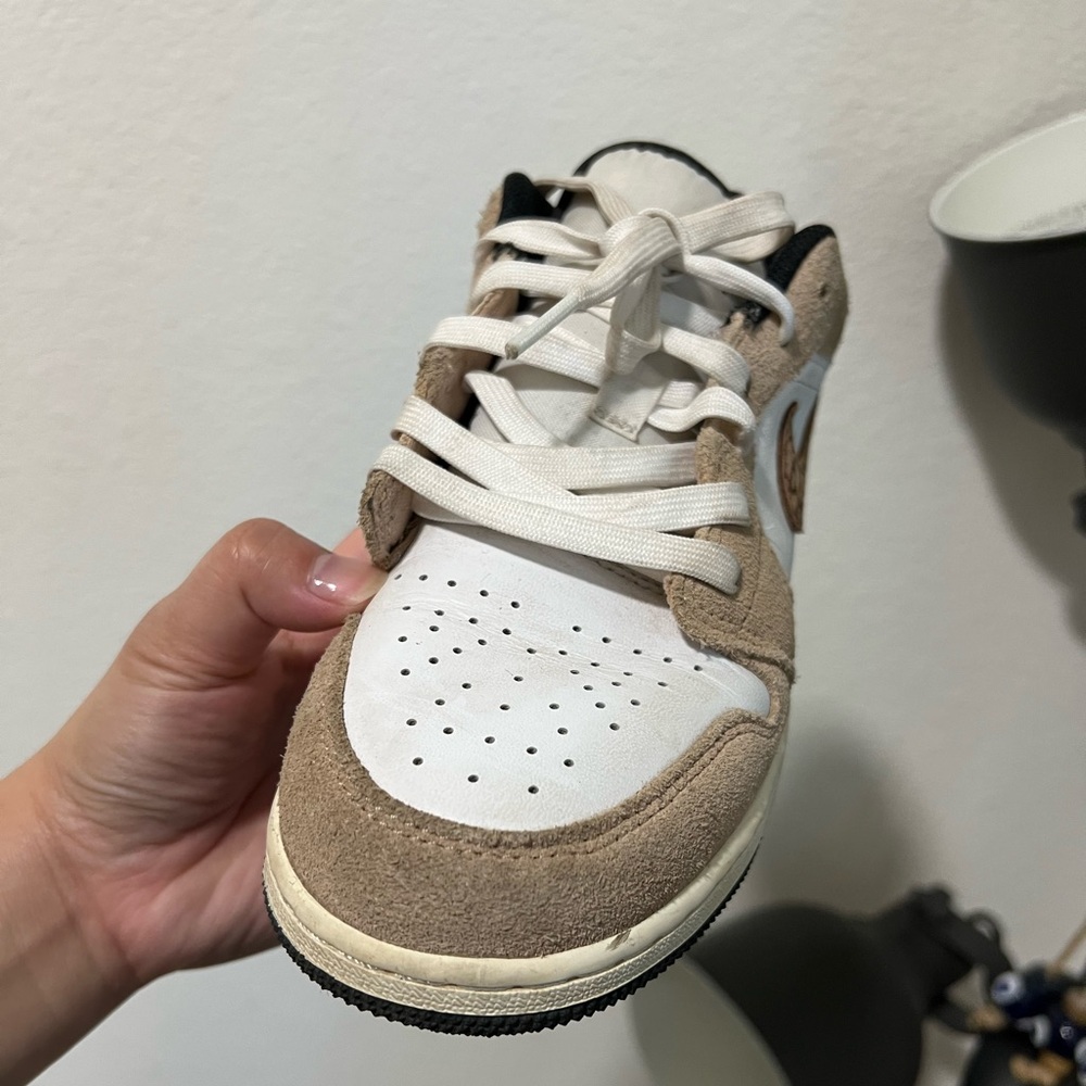 NIKE JORDAN 1 Low SE Brown Elephant Sneakers - Picture 15 of 16